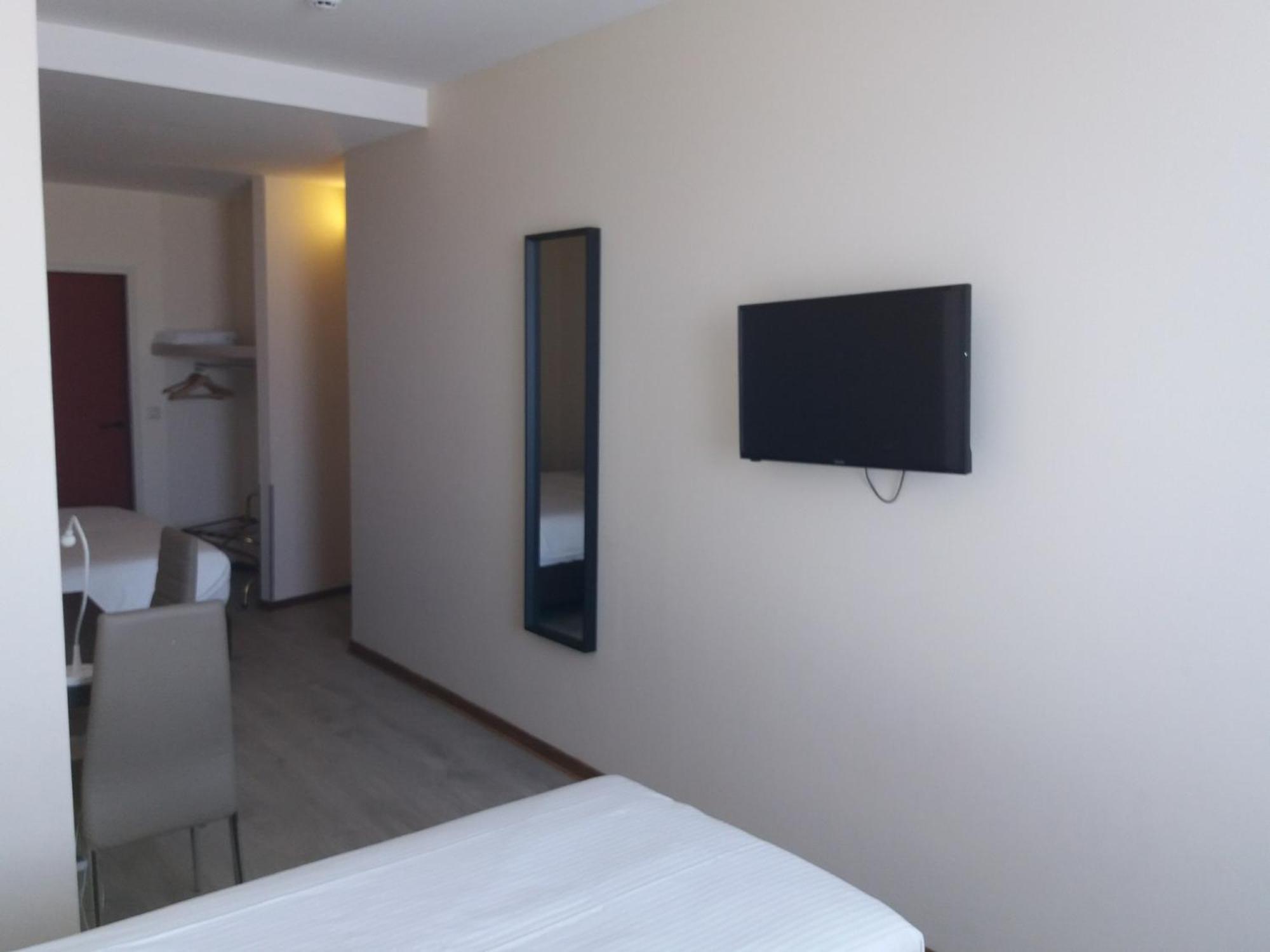 Slina Hotel Brussels Sint-Jans-Molenbeek Kültér fotó